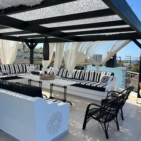 Апартаменты Magical Seaside Town Boutique Apts 1