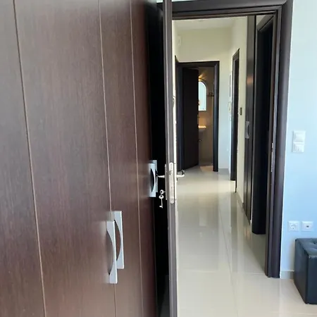 Magical Seaside Town Boutique Apts 1 *