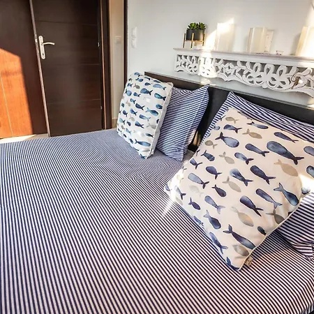 Magical Seaside Town Boutique Apts 1 *