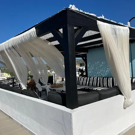 Magical Seaside Town Boutique Apts 1 *