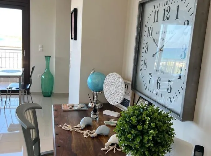 Magical Seaside Town Boutique Apts 1 * Κυπαρισσία