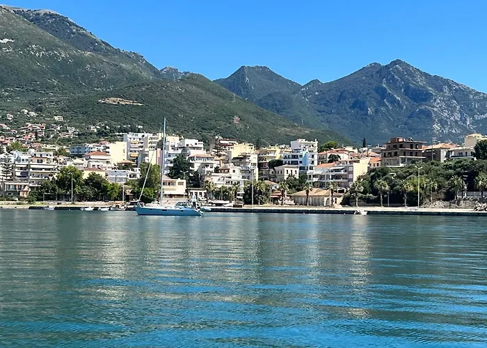 Magical Seaside Town Boutique Apts 1 Κυπαρισσία