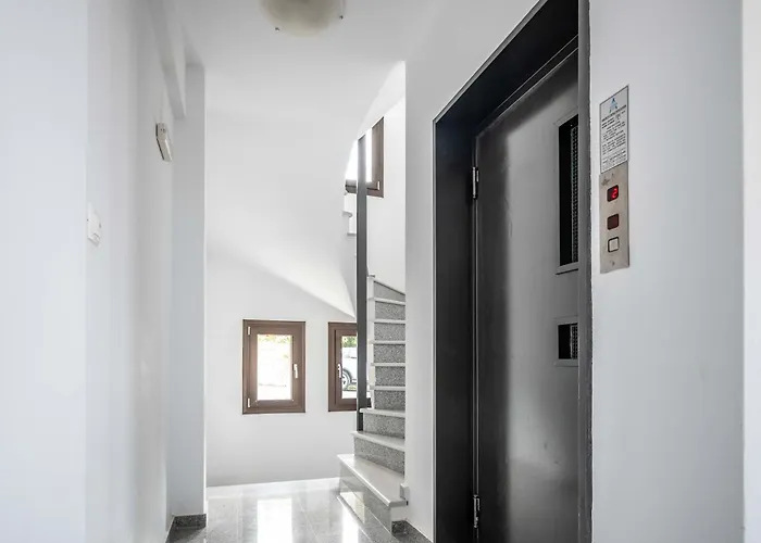 Magical Seaside Town Boutique Apts 1 * Kyparissia